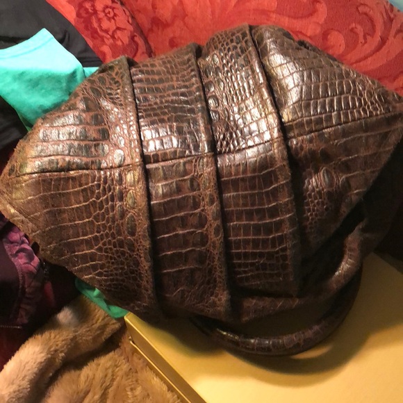 Croc embossed leather distressed - Picture 7 of 8